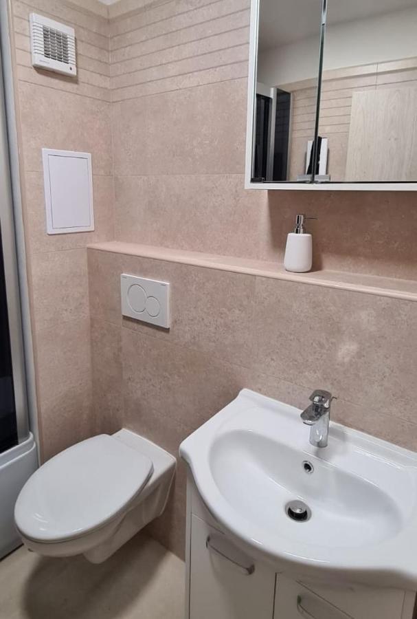 Utulny Apartman V Centru, S Krasnym Vyhledem Decin Exterior photo